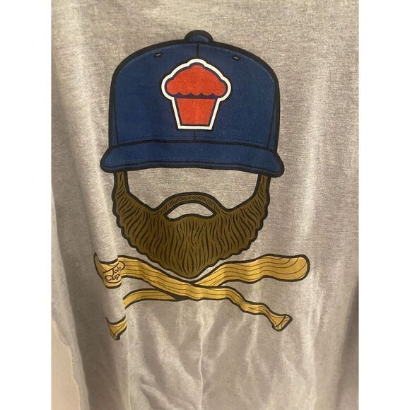 JOHNNY CUPCAKES BRAND MIKE NAPOLI T SHIRT Jersey Beard Baseball Bats Gray Large - Picture 3 of 6